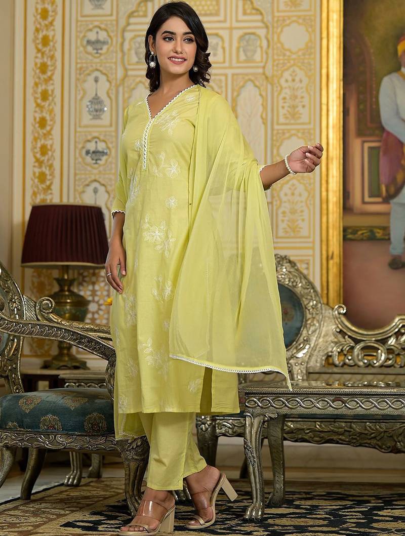 Floral Embroidered V-Neck Thread Work Straight Kurta With Trousers & Dupatta