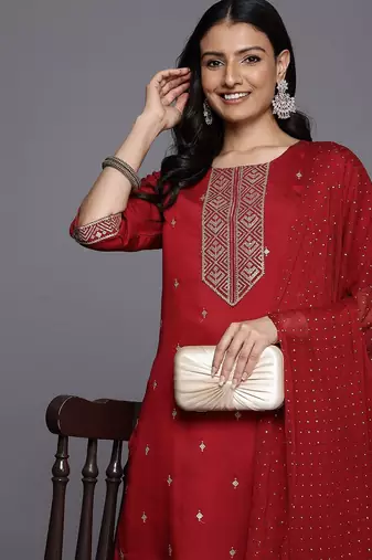 Ethnic Motifs Embroidered Sequinned Kurta With Trousers & Dupatta