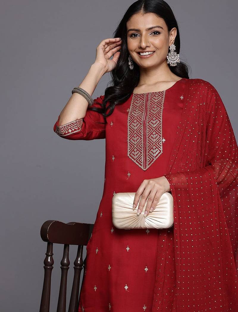 Ethnic Motifs Embroidered Sequinned Kurta With Trousers & Dupatta
