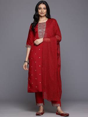 Ethnic Motifs Embroidered Sequinned Kurta With Trousers & Dupatta 5