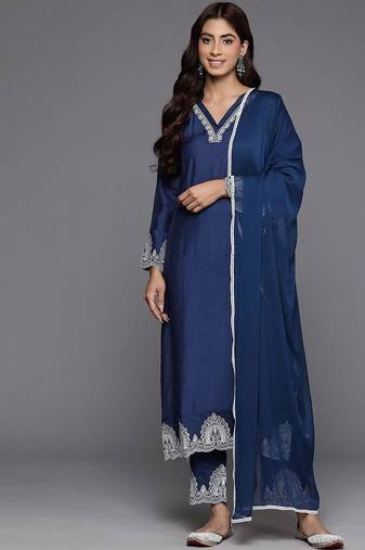 Ethnic Thread Embroidered Kurta & Trousers With Dupatta