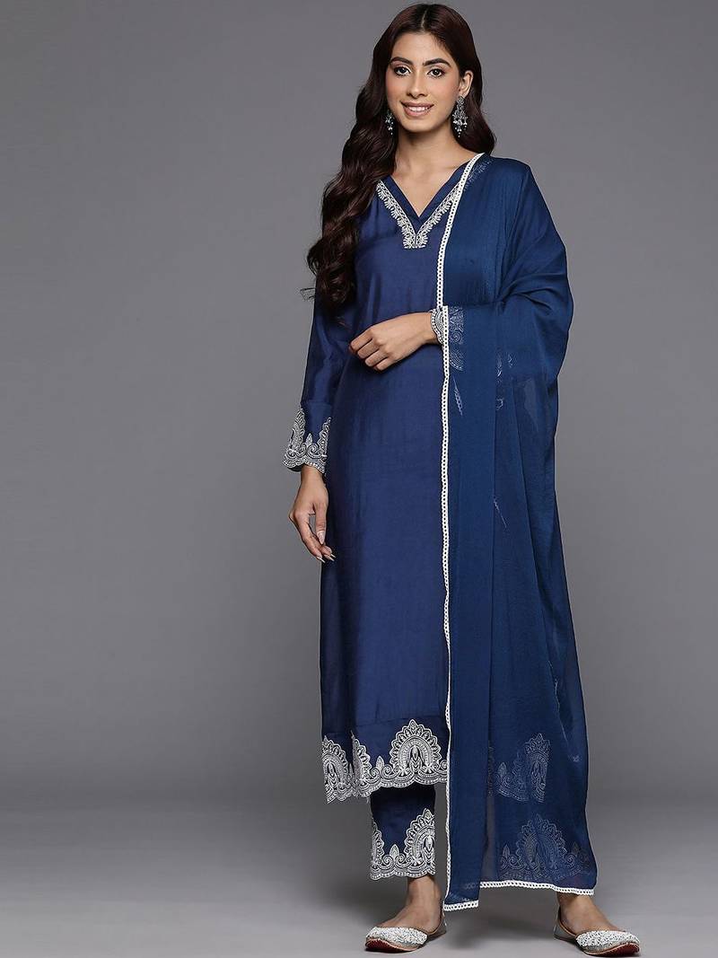 Ethnic Thread Embroidered Kurta & Trousers With Dupatta