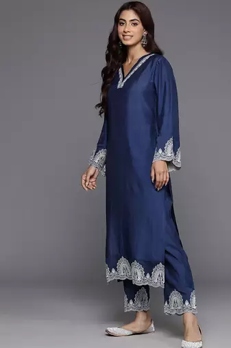 Ethnic Thread Embroidered Kurta & Trousers With Dupatta