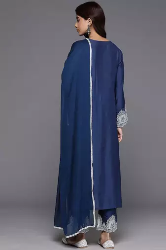 Ethnic Thread Embroidered Kurta & Trousers With Dupatta