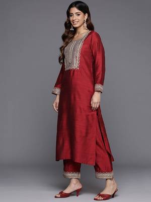 Embroidered Straight Kurta & Trousers With Dupatta 5