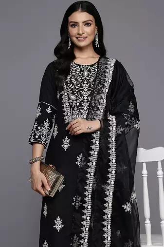 Ethnic Thread Embroidered Kurta With Trousers & Dupatta
