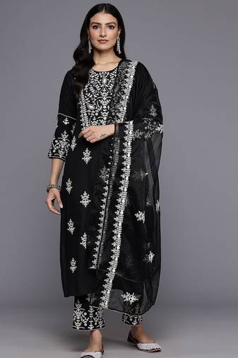 Ethnic Thread Embroidered Kurta With Trousers & Dupatta
