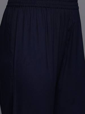 Floral Embroidered Thread Work Kurta With Trousers & Dupatta 4