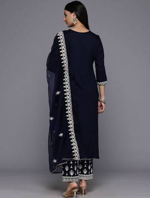 Floral Embroidered Thread Work Kurta With Trousers & Dupatta 7