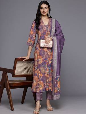 Ethnic Floral Printed Sequinned Kurta With Trousers & Dupatta 7