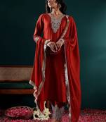 Women Floral Embroidered Regular Thread Work Kurta with Trousers & With Dupatta