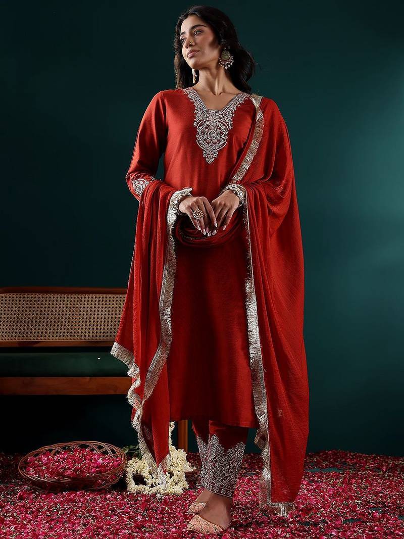 Women Floral Embroidered Regular Thread Work Kurta with Trousers & With Dupatta