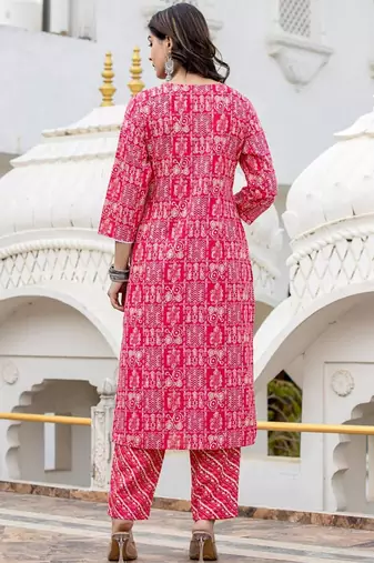 Women Floral Embroidered Regular Thread Work Kurta with Trousers & With Dupatta