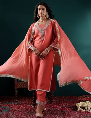 Women Floral Embroidered Regular Kurta with Trousers & With Dupatta 1