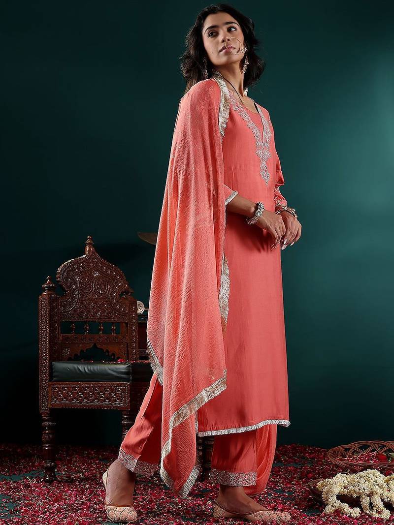 Women Floral Embroidered Regular Kurta with Trousers & With Dupatta