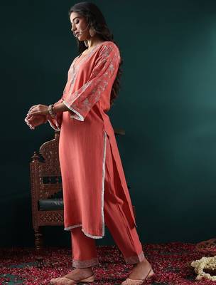 Women Floral Embroidered Regular Kurta with Trousers & With Dupatta 7