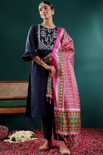 Women Embroidered Regular Gotta Patti Kurta with Trousers & With Dupatta