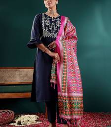 Women Embroidered Regular Gotta Patti Kurta with Trousers & With Dupatta