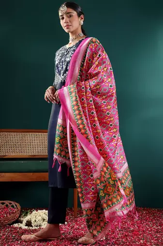 Women Embroidered Regular Gotta Patti Kurta with Trousers & With Dupatta
