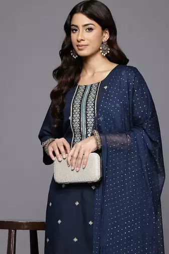 Ethnic Motifs Embroidered Kurta With Trousers & Dupatta
