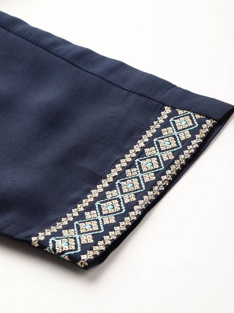 Ethnic Motifs Embroidered Kurta With Trousers & Dupatta