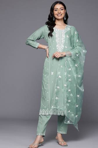 Floral Embroidered Panelled Thread Work Pure Cotton Kurta With Trousers & Dupatta