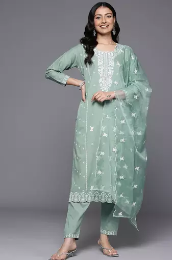 Floral Embroidered Panelled Thread Work Pure Cotton Kurta With Trousers & Dupatta