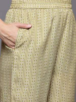Ethnic Motifs Printed Zari Kurta With Trousers & Dupatta 4