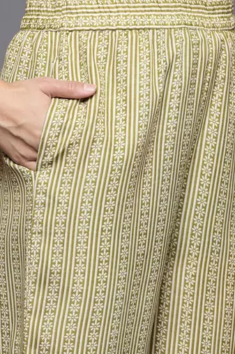 Ethnic Motifs Printed Zari Kurta With Trousers & Dupatta