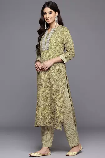 Ethnic Motifs Printed Zari Kurta With Trousers & Dupatta