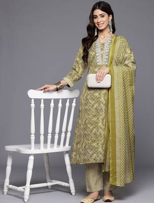 Ethnic Motifs Printed Zari Kurta With Trousers & Dupatta 8