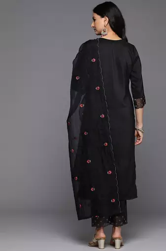 Floral Embroidered Thread Work Kurta With Trousers & Dupatta