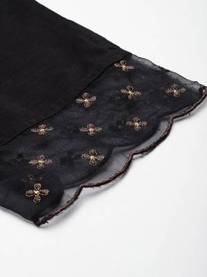 Floral Embroidered Thread Work Kurta With Trousers & Dupatta 8