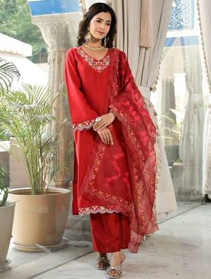 Ethnic Motifs Embroidered Straight Kurta & Trousers With Dupatta 1