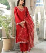 Ethnic Motifs Embroidered Straight Kurta & Trousers With Dupatta