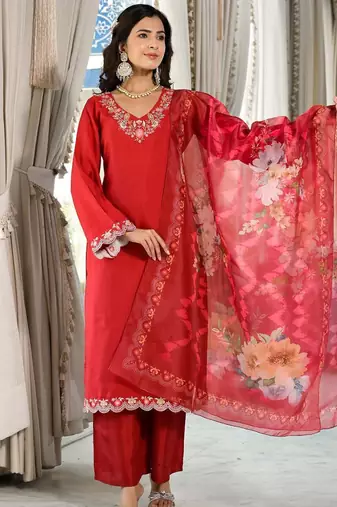 Ethnic Motifs Embroidered Straight Kurta & Trousers With Dupatta