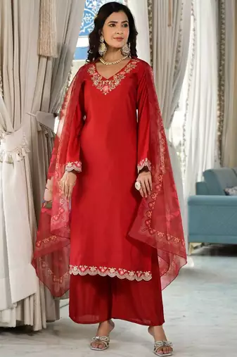 Ethnic Motifs Embroidered Straight Kurta & Trousers With Dupatta