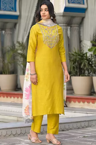 Ethnic Motifs Yoke Design Regular Thread Work Kurta with Trousers & With Dupatta