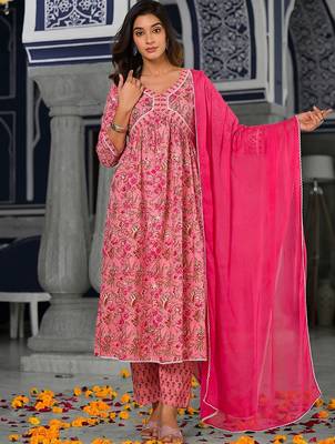Women Floral Printed Empire Pure Cotton Kurta with Trousers & With Dupatta 1
