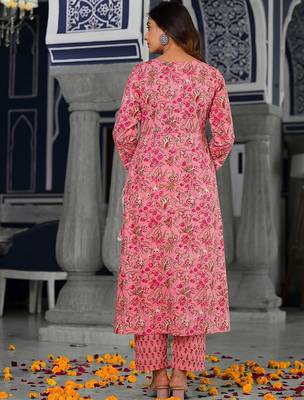 Women Floral Printed Empire Pure Cotton Kurta with Trousers & With Dupatta 4