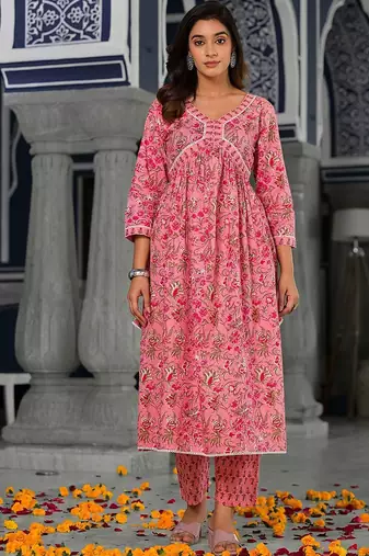 Women Floral Printed Empire Pure Cotton Kurta with Trousers & With Dupatta