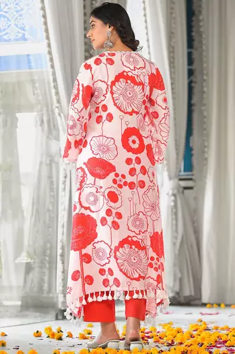 Women Floral Printed Regular Kurta with Trousers