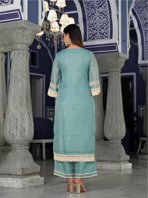 Regular Kurta with Trousers & Dupatta 4