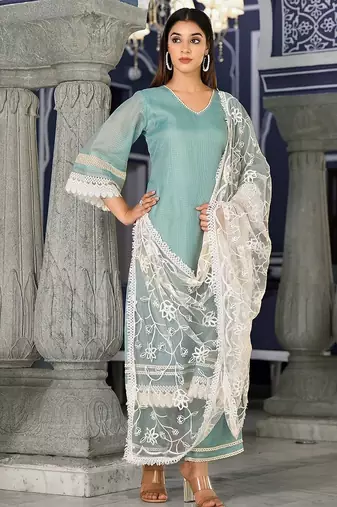 Regular Kurta with Trousers & Dupatta