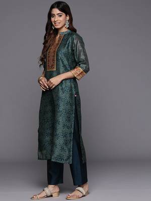 Floral Printed Chanderi Silk Kurta with Trousers & Dupatta 5