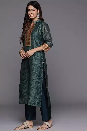 Floral Printed Chanderi Silk Kurta with Trousers & Dupatta