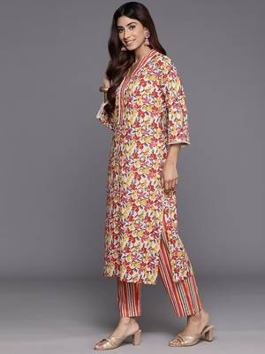 Women Floral Printed Regular Pure Cotton Kurta with Trousers & With Dupatta 6