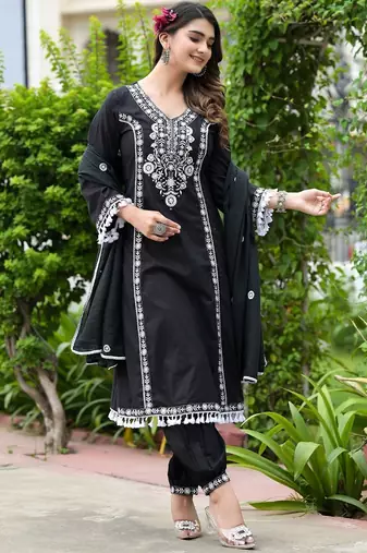Ethnic Motifs Embroidered Thread Work Pure Cotton Kurta With Trousers & Dupatta