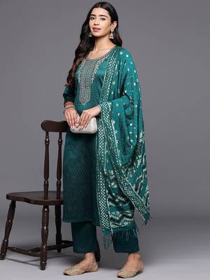 Women Ethnic Motifs Embroidered Straight Kurta with Trousers & With Dupatta 7