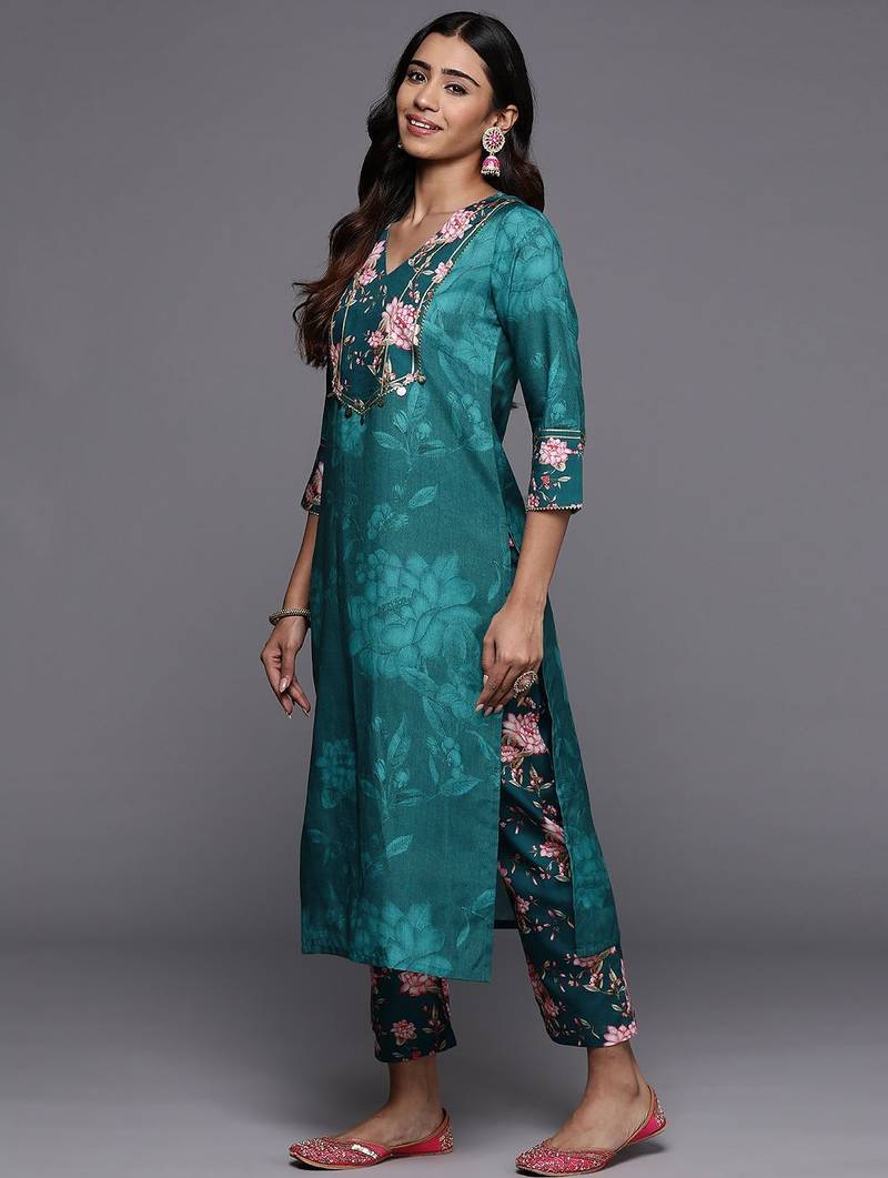 Floral Printed Regular Kurta with Trousers & Dupatta